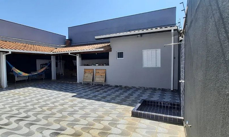 Casa À Venda Com 3 Q...