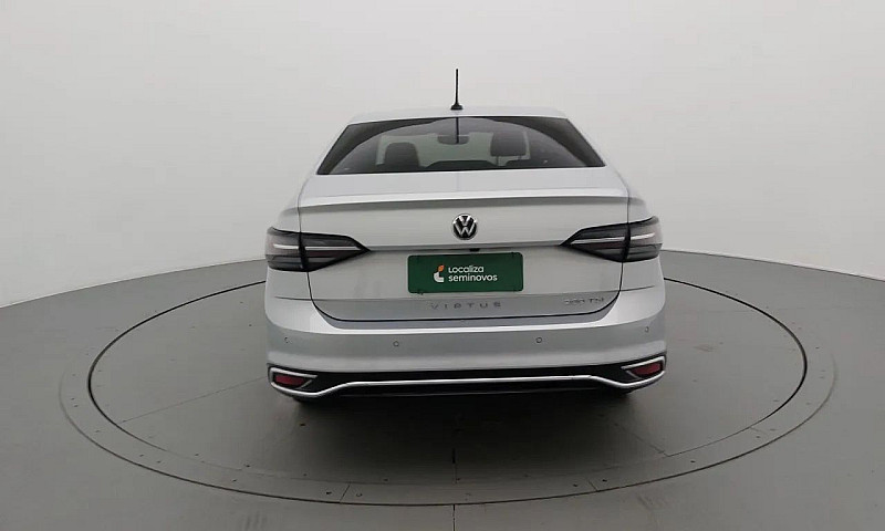 Volkswagen Virtus Hi...