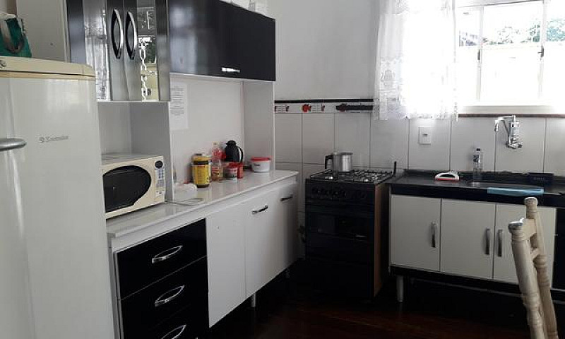 Alugo: Quarto Mobili...