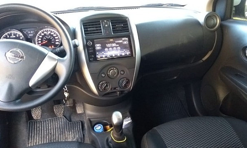 Nissan Versa 2019/20...