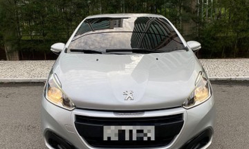 Peugeot 208 1.2 2018...