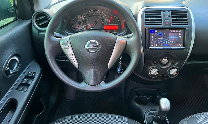 Nissan March Sv 1.0 ...