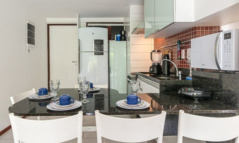 Flats Beira Mar Em M...