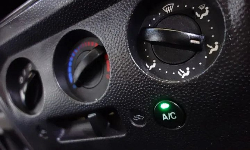 Fiesta Sedan 1.0 8V ...