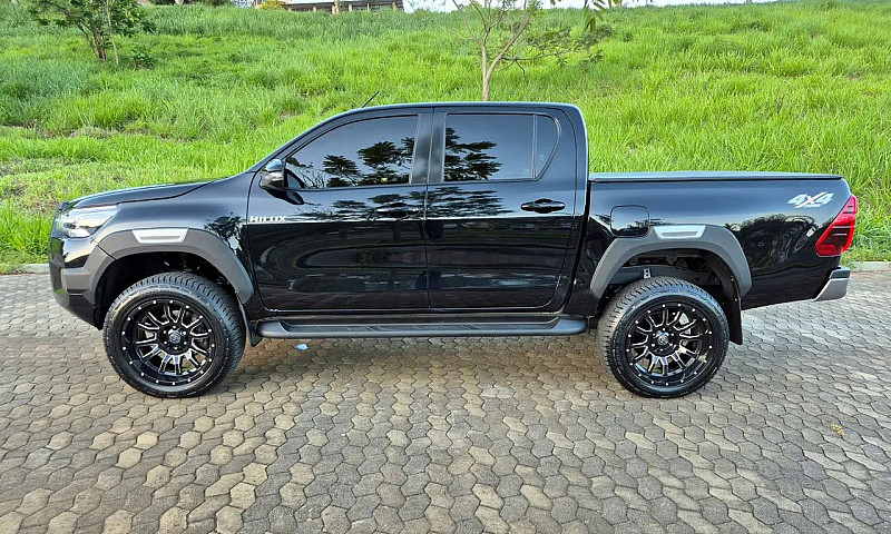 Toyota Hilux Cd Sr 4...