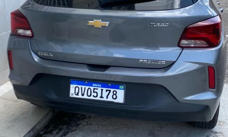 Chevrolet Onix Hatch...