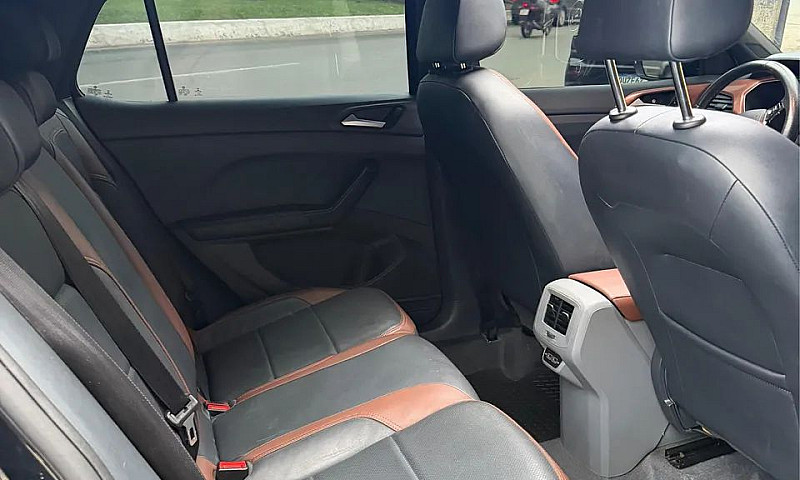 Volkswagen T-Cross C...