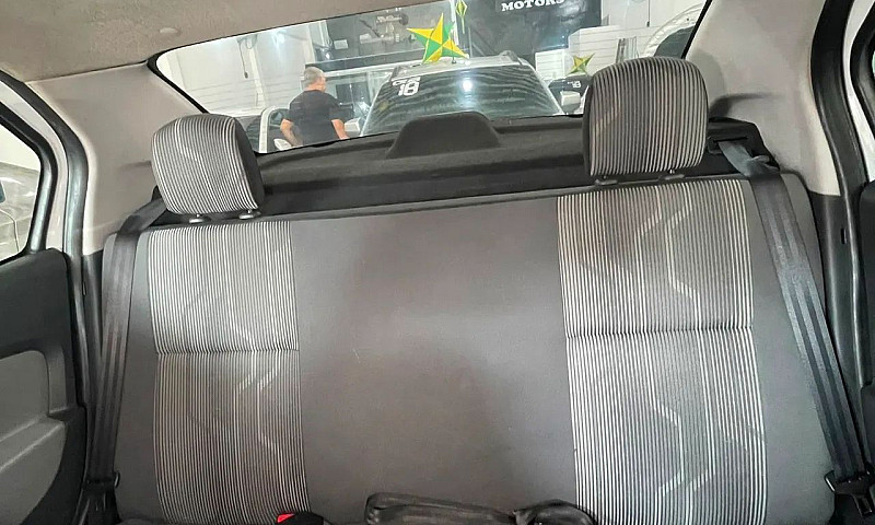 Renault Logan Expres...