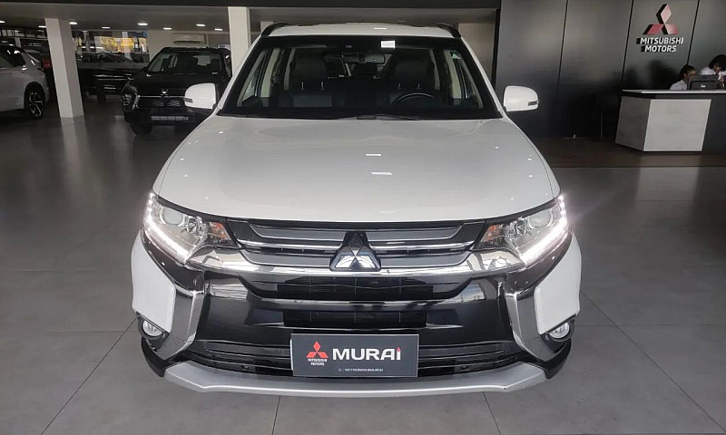 Mitsubishi Outlander...