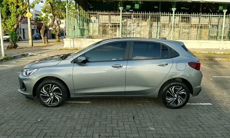 Chevrolet Onix Hatch...