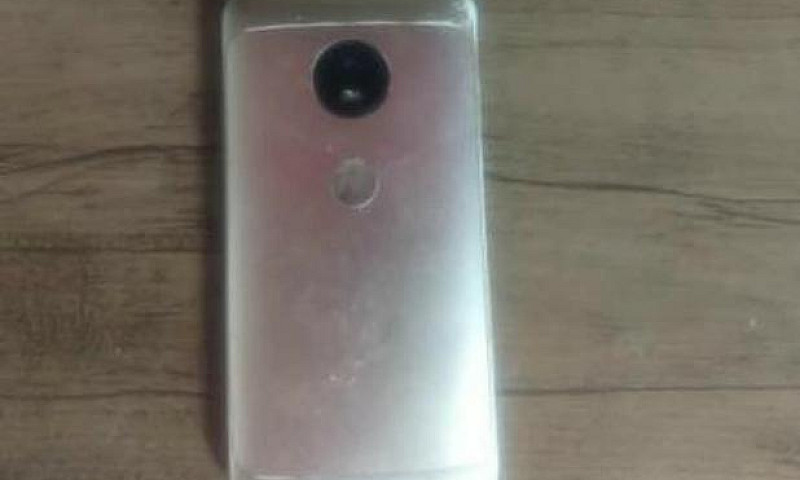 Moto G5...