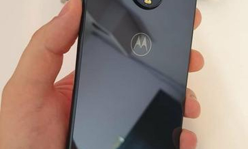 Moto Z3 Play...