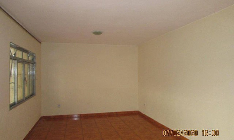Casa Com 3 Dormitóri...