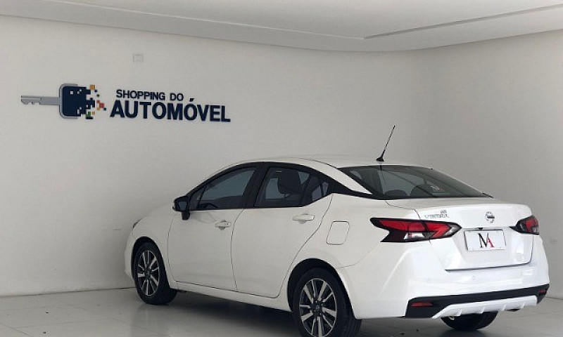 Nissan Versa 2021 Ad...