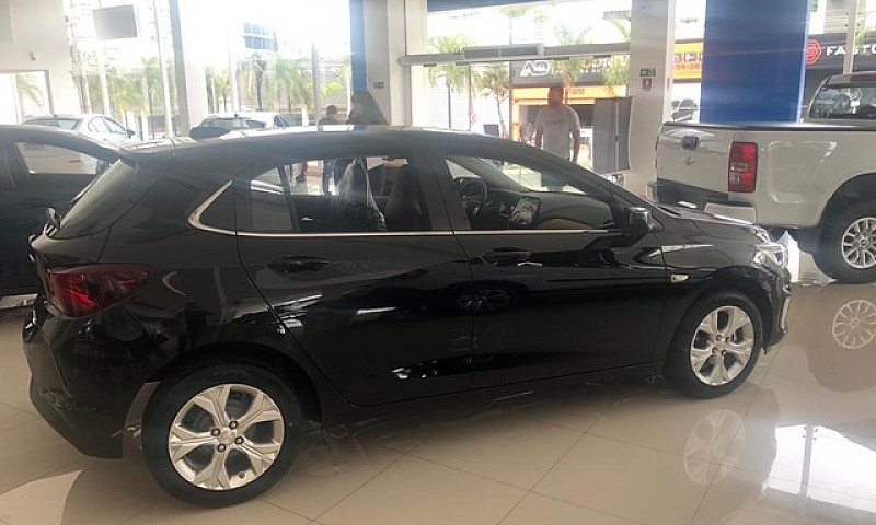 Chevrolet Onix Premi...