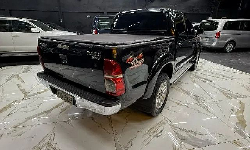 Toyota Hilux Srv 201...