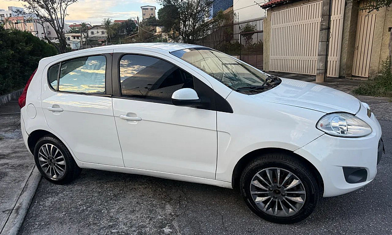 Fiat Palio Attractiv...