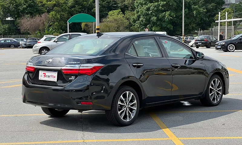 Toyota Corolla Altis...
