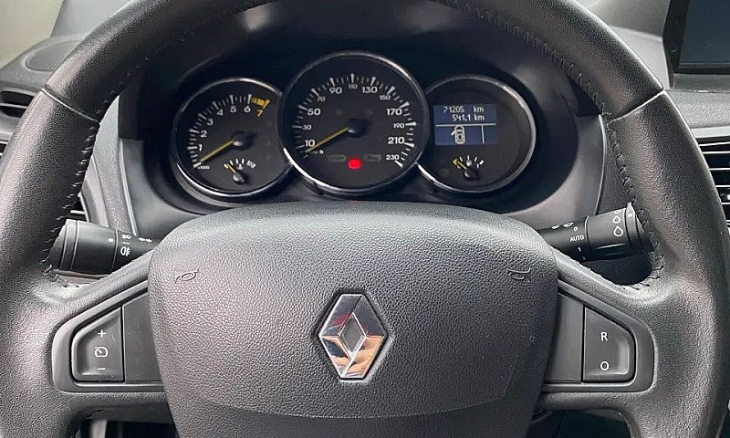 Renault Fluence Sed....