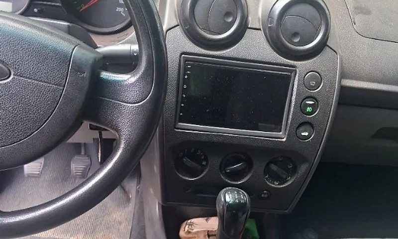 Ford Fiesta 1.0 8V F...