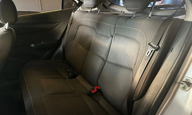 Chevrolet Onix Hatch...