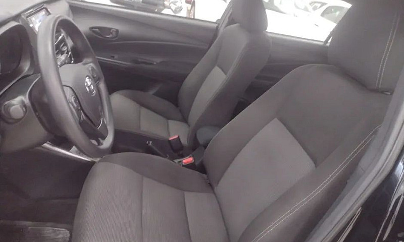 Toyota Yaris Xl 1.5 ...