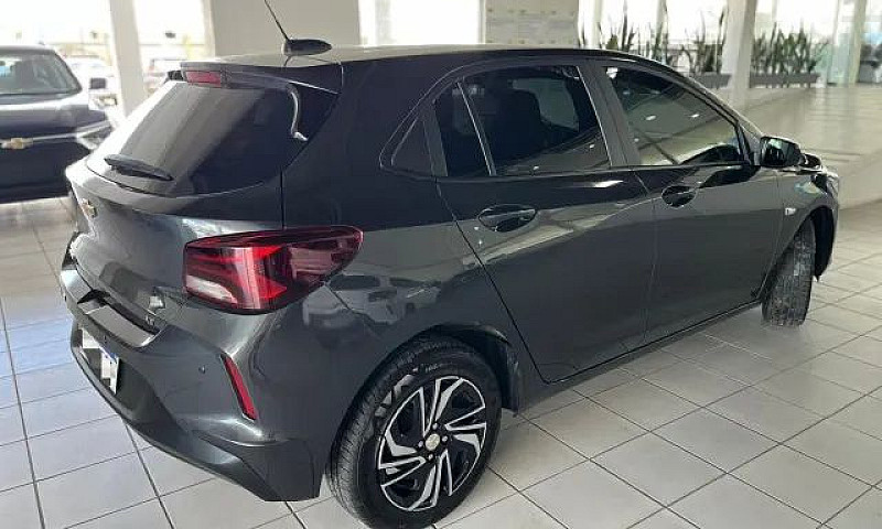 Chevrolet Onix Hatch...