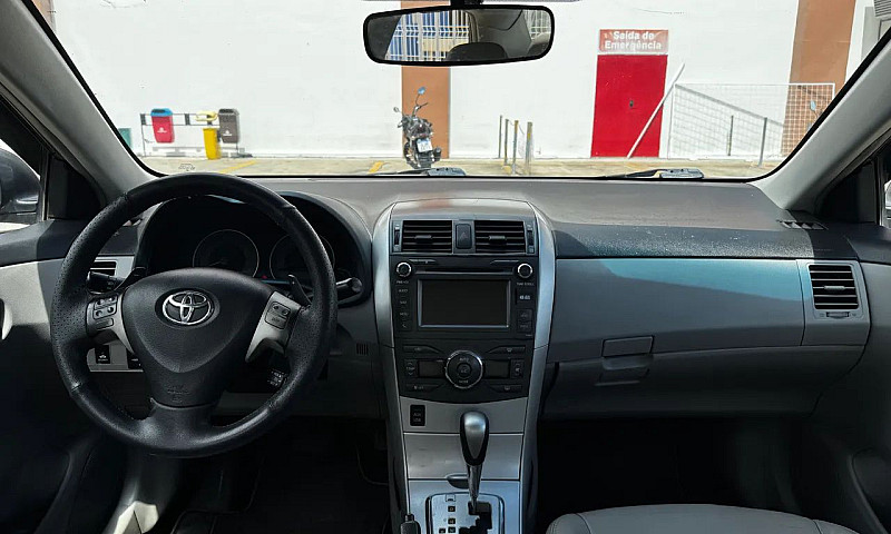 Toyota Corolla Xei 2...