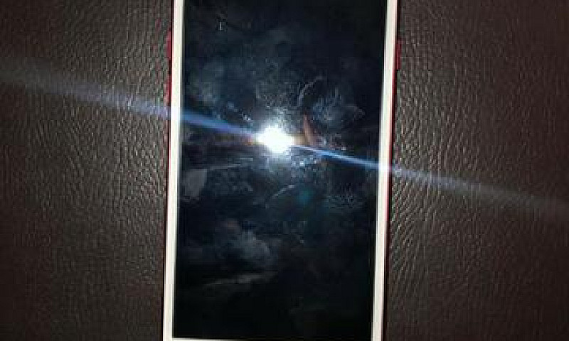 Iphone 7 (Red) 128Gb...