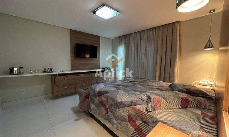 Casa Com 4 Dormitóri...