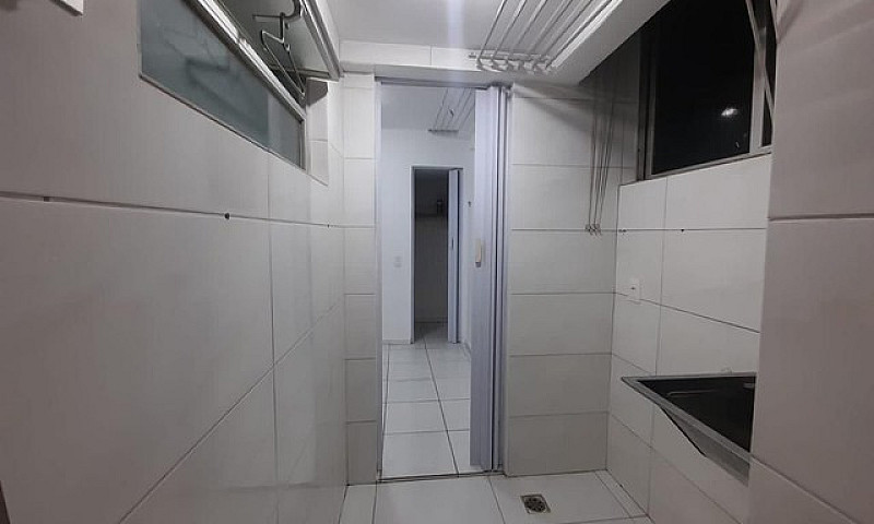 Alugo Casa Semimobil...