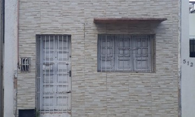 Casa  Na  Moreira  E...