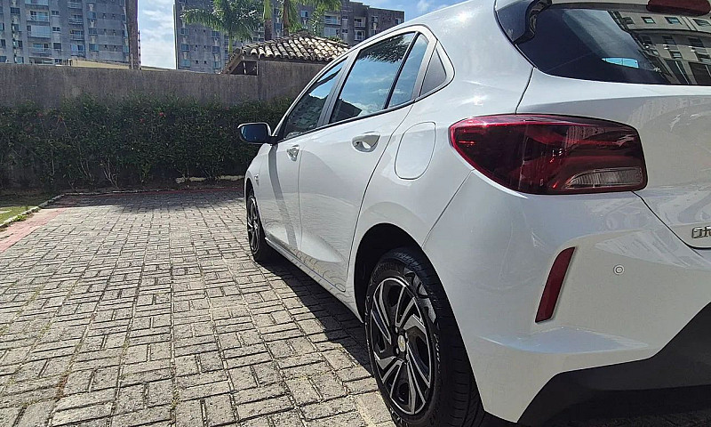 Chevrolet Onix Hatch...