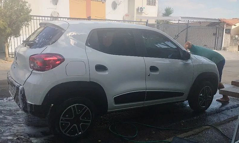 Renault Kwid Zen 1.0...