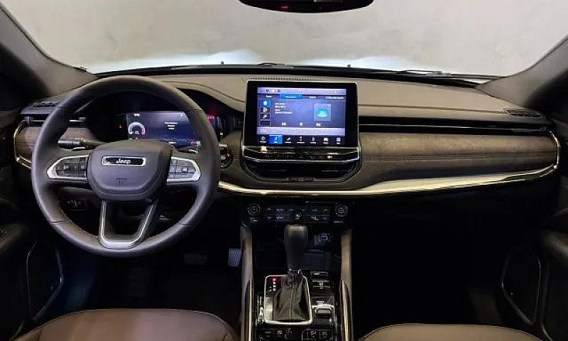 Jeep Commander Overl...