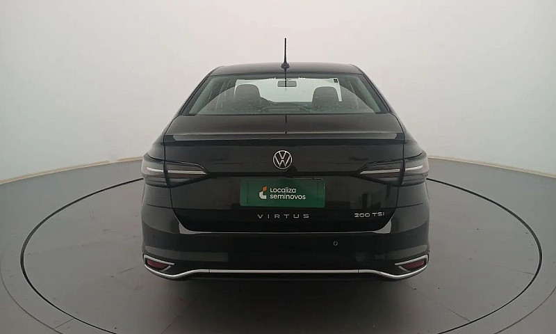 Volkswagen Virtus Co...