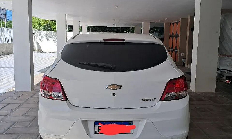 Chevrolet Onix Hatch...