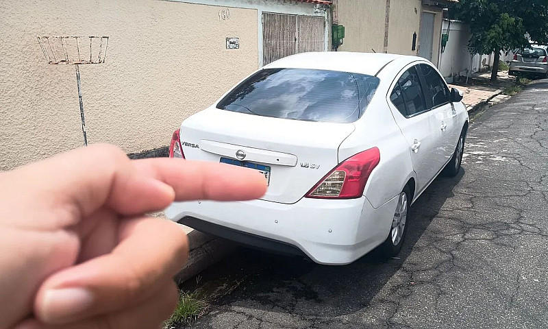 Nissan Versa Sv 1.6 ...