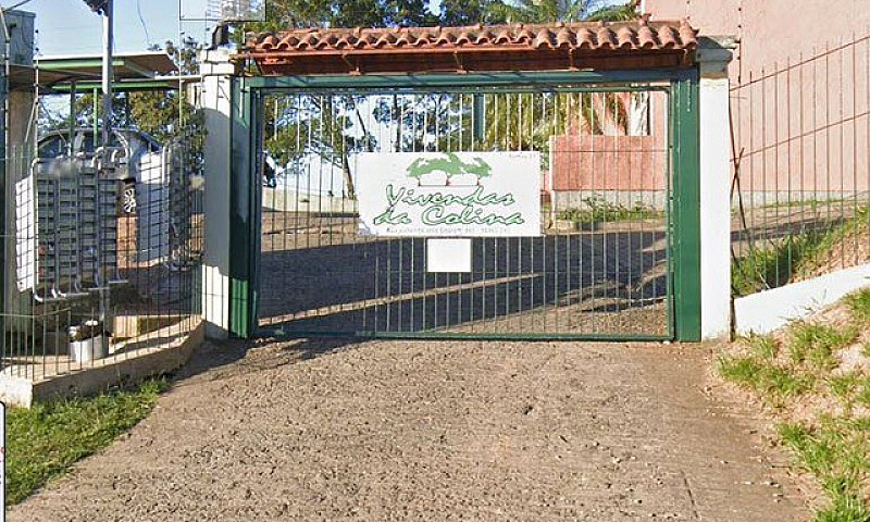 Casa De Condomínio P...