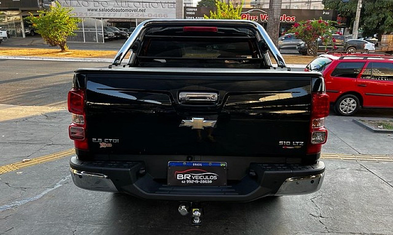 S10 Ltz 2013 2.8 4X4...