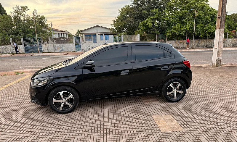 Chevrolet Onix Hatch...