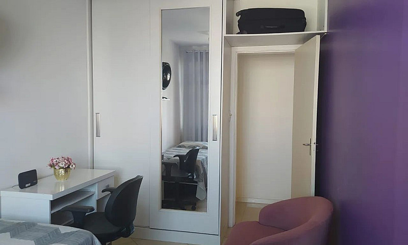 Quarto Para Moças Ex...