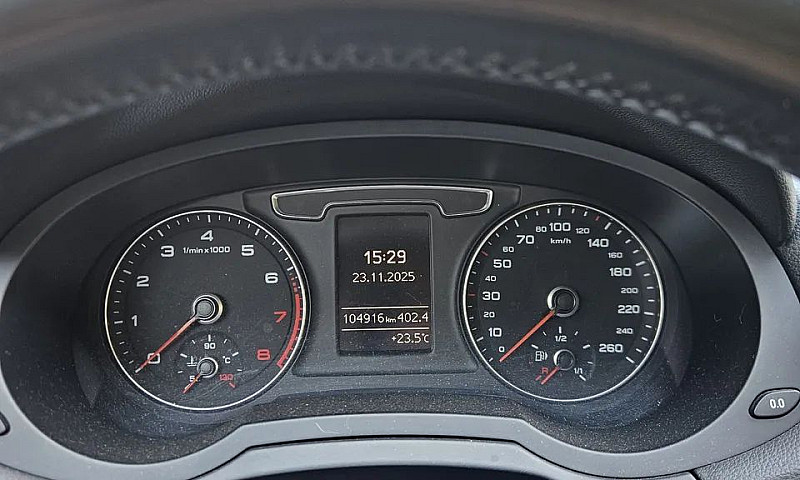 Audi Q3 Audi Black E...