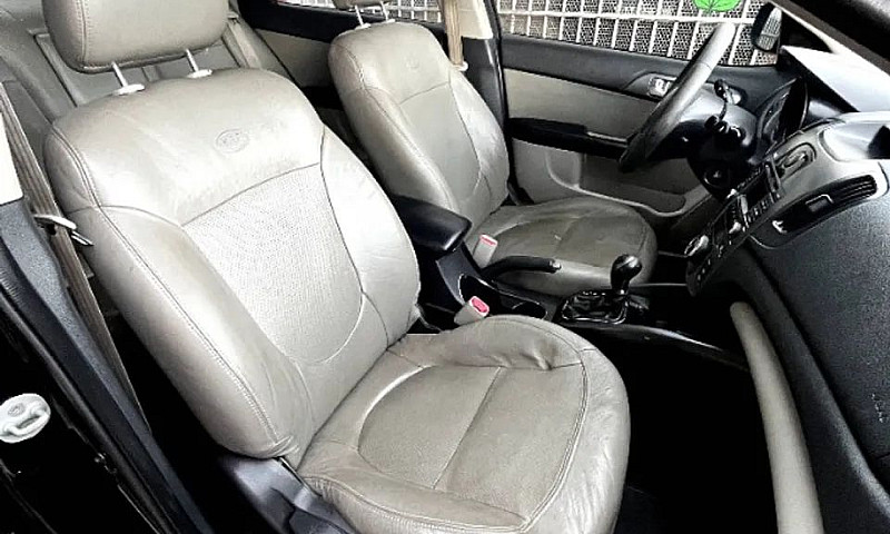 Kia Motors Cerato 1....