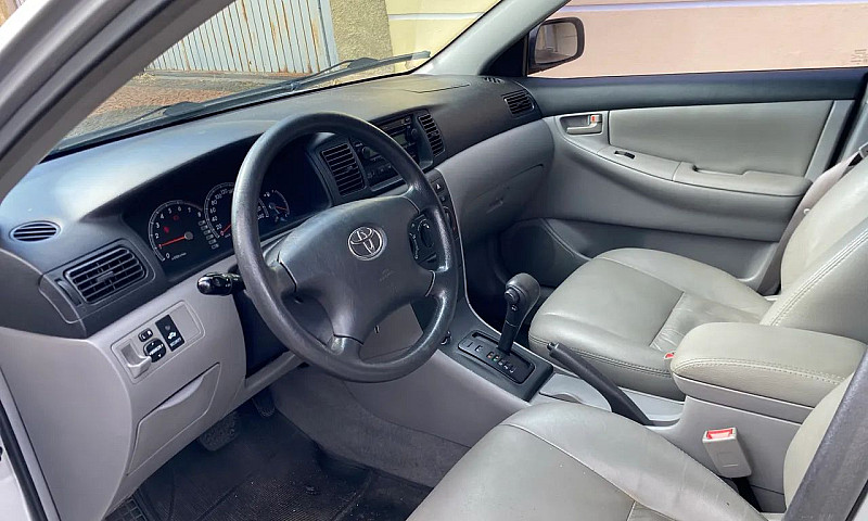Toyota Corolla Field...