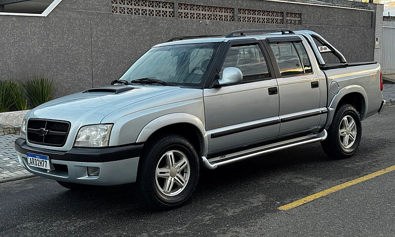 Chevrolet S10 Pick-U...