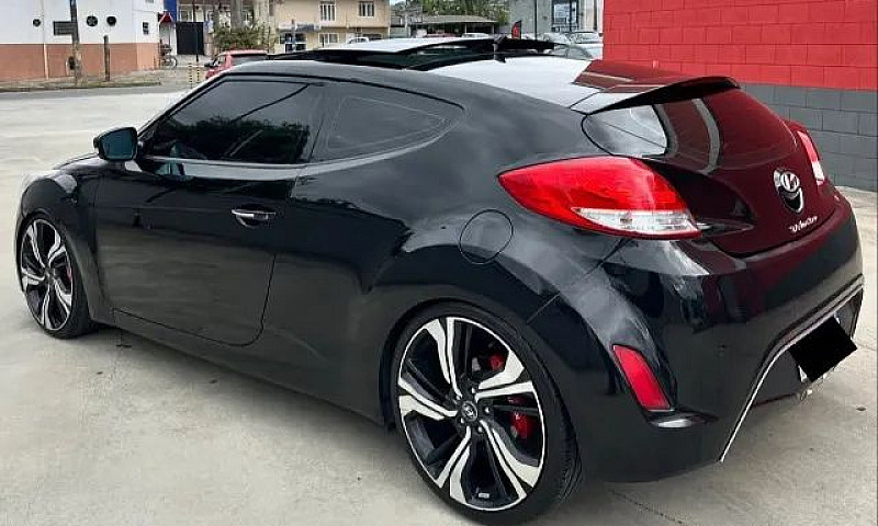 Hyundai Veloster 1.6...