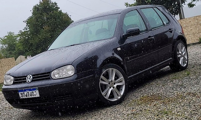 Golf 1.6 Mi 2002...