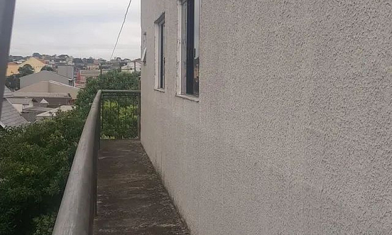 Aluga Se Quarto Para...