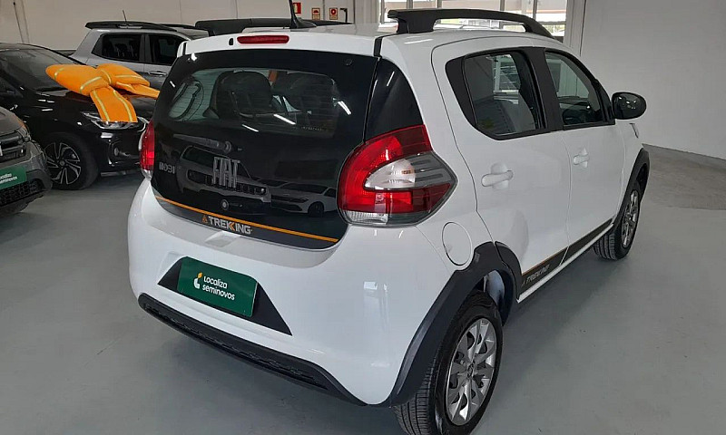 Fiat Mobi Trekking 1...